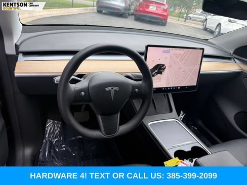 Used 2023 Tesla Model Y Long Range AWD/4WD image 22