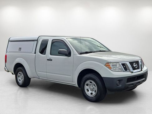 Used 2015 Nissan Frontier S w/ S Preferred Package image 4