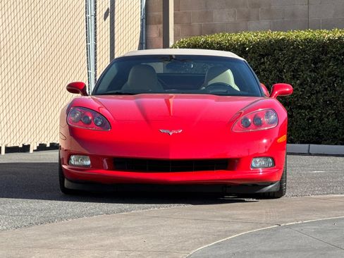 Used 2006 Chevrolet Corvette Convertible w/ Preferred Equipment Group RWD image 10