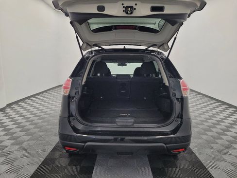 Used 2016 Nissan Rogue S w/ Appearance Package AWD/4WD image 29