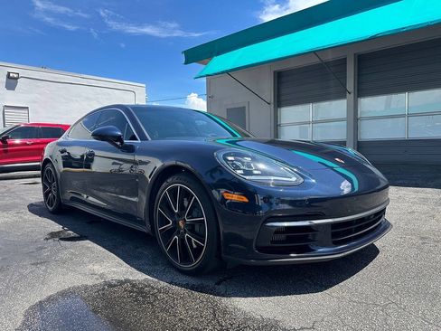 Used 2018 Porsche Panamera 4S AWD/4WD image 11