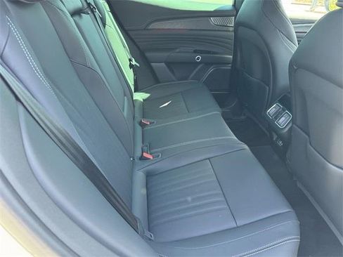 Used 2025 Maserati Grecale Modena image 9