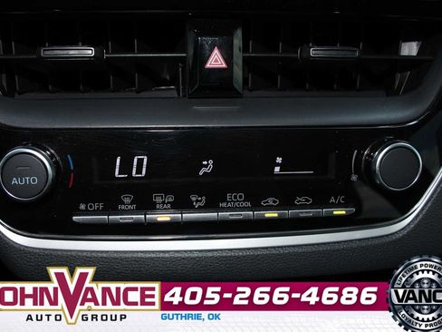 Used 2026 Toyota Corolla LE FWD image 32