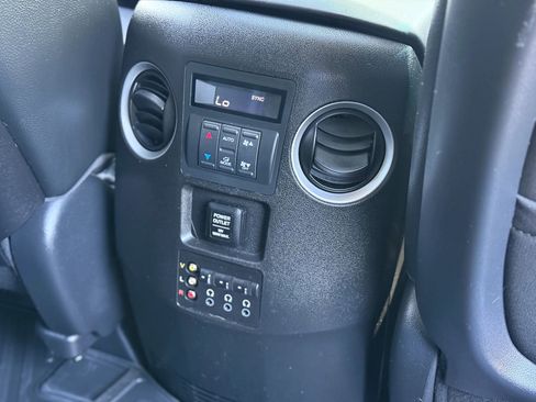 Used 2012 Honda Pilot Touring image 40