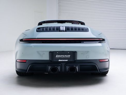 Used 2025 Porsche 911 Carrera 4 GTS image 23