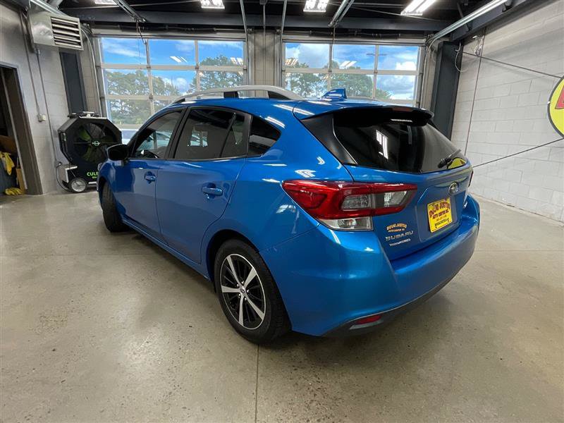 Used 2020 Subaru Impreza 2.0i Premium AWD/4WD image 3