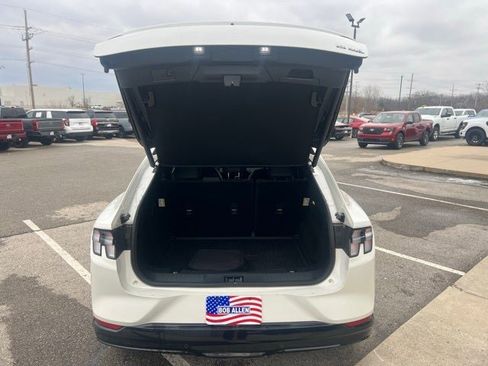 Used 2023 Ford Mustang Mach-E Premium image 5