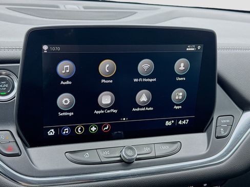 Used 2025 Chevrolet Blazer LT FWD image 9