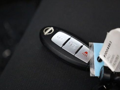 Used 2022 Nissan Frontier S image 22