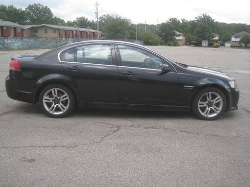 Used 2008 Pontiac G8 w/ Premium Package RWD image 4