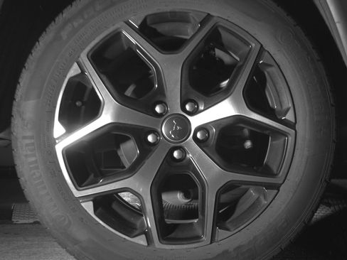 Used 2025 Jeep Compass Limited image 15