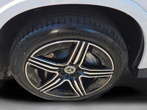 New 2026 Mercedes-Benz GLC 300 GLC 300 image 9