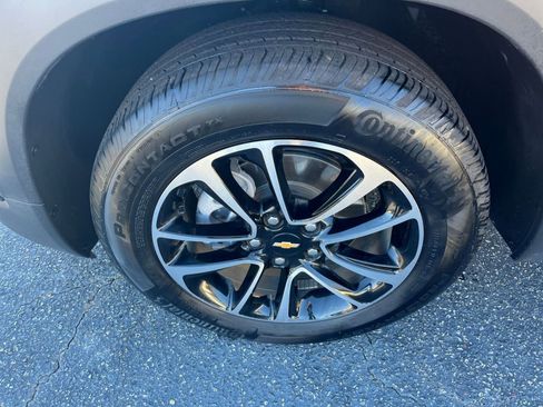 Used 2025 Chevrolet TrailBlazer LT image 23