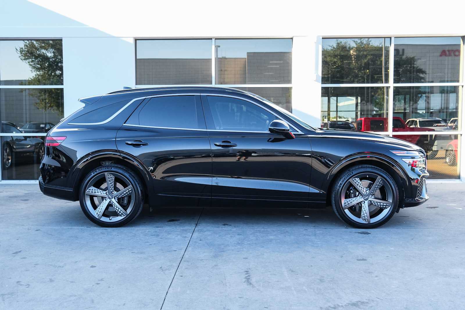 Used 2025 Genesis GV70 3.5T Sport w/ Sport Prestige Package AWD/4WD image 6