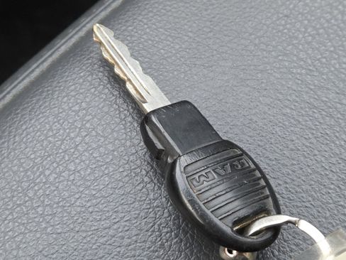 Used 2014 RAM 2500 Tradesman w/ Chrome Appearance Group image 33