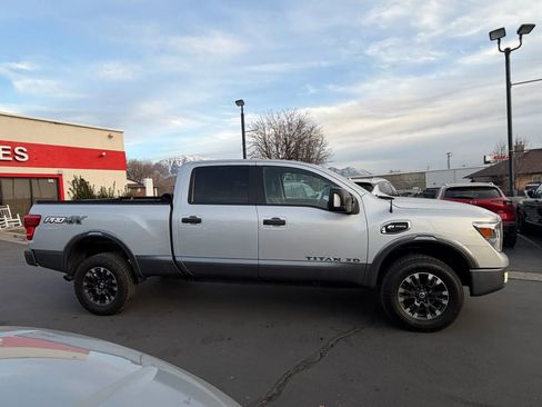 Used 2018 Nissan Titan PRO-4X w/ Pro-4x Utility Package AWD/4WD image 4
