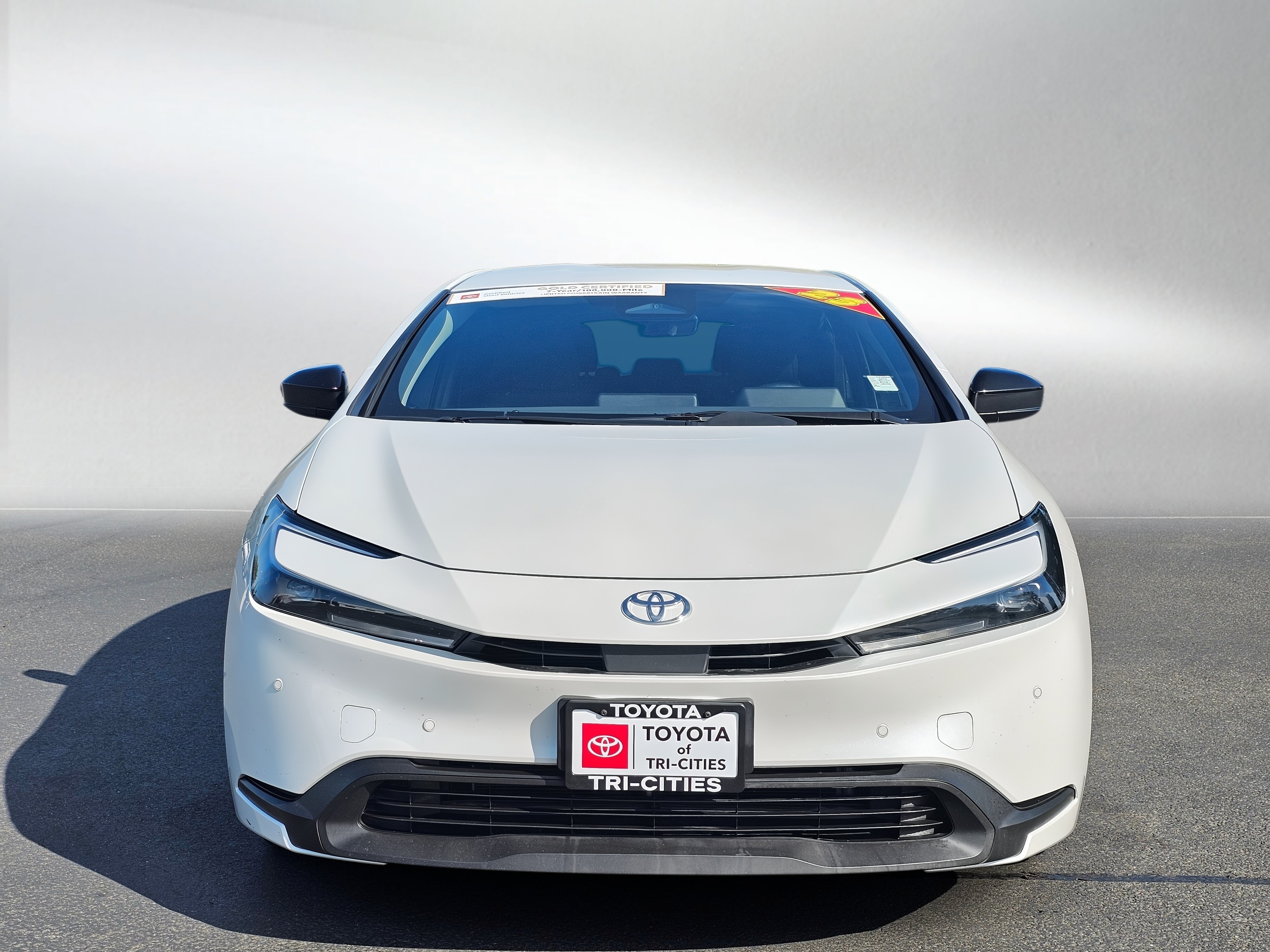 Certified 2023 Toyota Prius LE AWD/4WD image 8
