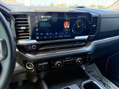 Used 2025 Chevrolet Silverado 1500 LT Trail Boss w/ LT Trail Boss Premium Package image 28