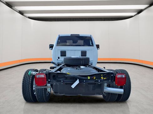 New 2026 RAM 5500 Tradesman w/ Chrome Appearance Group image 5