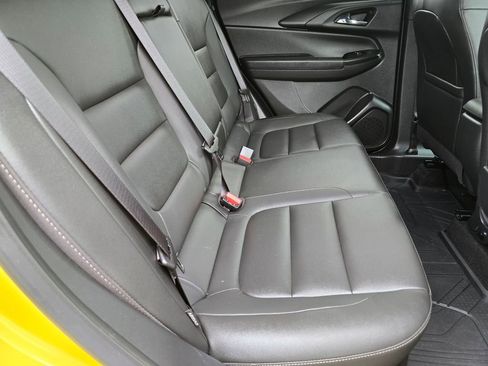 Used 2023 Chevrolet TrailBlazer ACTIV w/ Sun and Liftgate Package FWD image 13