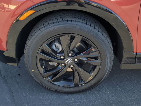 Used 2024 Buick Encore GX Sport Touring image 13