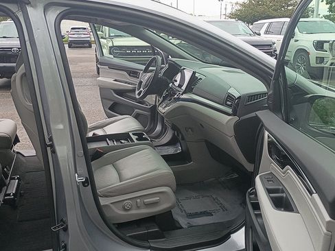 Used 2024 Honda Odyssey Touring image 16