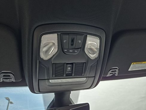 Used 2022 RAM 1500 Big Horn AWD/4WD image 21