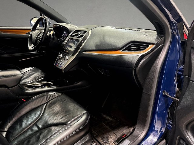 Used 2018 Lincoln MKC Reserve w/ Lincoln MKC Climate Package AWD/4WD image 29