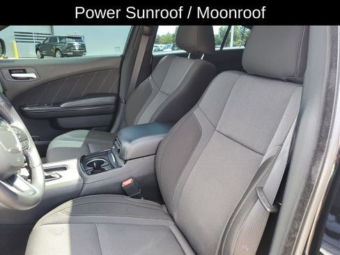 Used 2022 Dodge Charger SXT w/ Blacktop Package AWD/4WD image 6