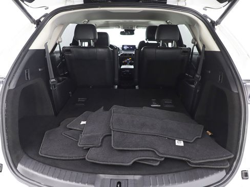 Used 2023 MAZDA CX-9 Touring image 9