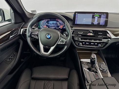 Used 2023 BMW 530i xDrive w/ Convenience Package image 23