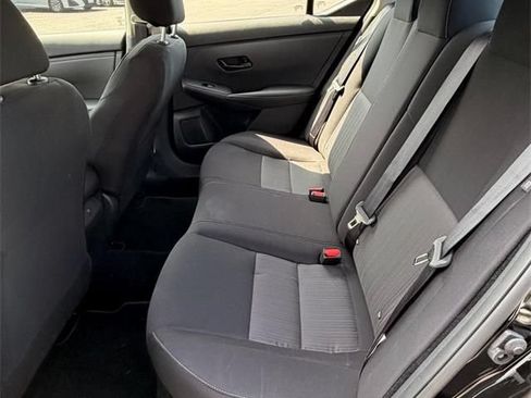 Used 2025 Nissan Sentra SV FWD image 31