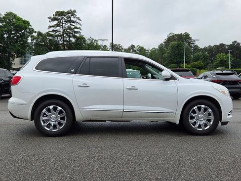 Used 2016 Buick Enclave Leather w/ Trailering Package FWD image 6