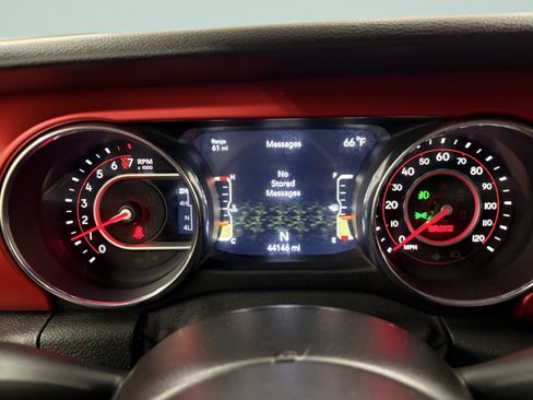 Used 2021 Jeep Wrangler Unlimited Rubicon AWD/4WD image 31