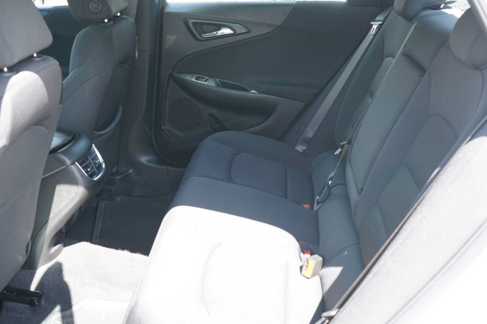 Used 2025 Chevrolet Malibu LT FWD image 20