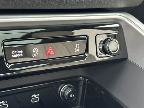 New 2025 Audi Q5 Premium image 20