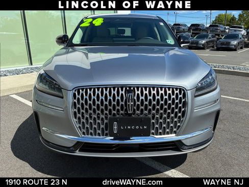 Certified 2024 Lincoln Corsair AWD w/ Equipment Group 101A image 11