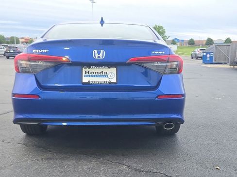 Used 2024 Honda Civic Sport image 6