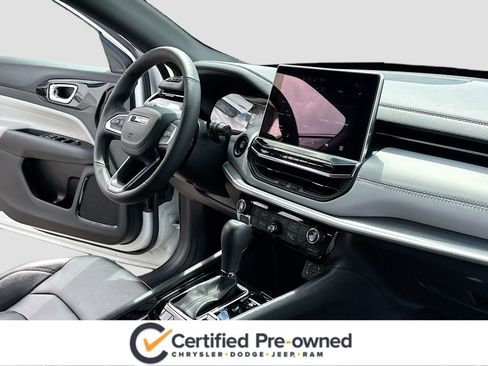 Used 2024 Jeep Compass Limited AWD/4WD image 5
