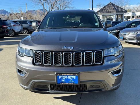 Used 2017 Jeep Grand Cherokee Laredo w/ Quick Order Package 23E image 9