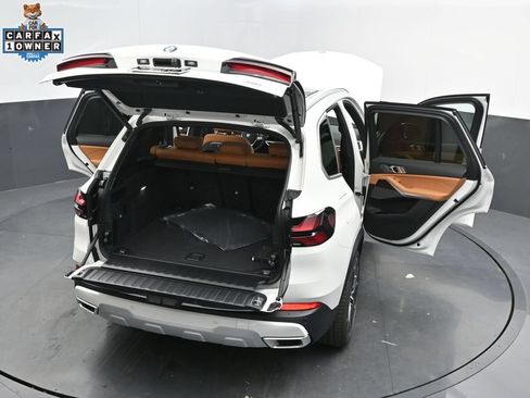 Used 2026 BMW X5 xDrive40i w/ Climate Comfort Package AWD/4WD image 56
