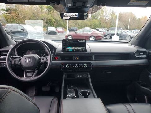 Used 2023 Honda Pilot TrailSport image 20