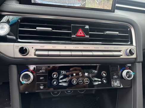 New 2026 Genesis G70 2.5T Prestige image 22