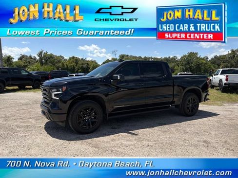 Used 2025 Chevrolet Silverado 1500 High Country w/ Midnight Edition AWD/4WD image 3