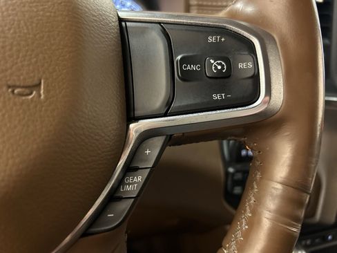 Used 2019 RAM 1500 Laramie image 22