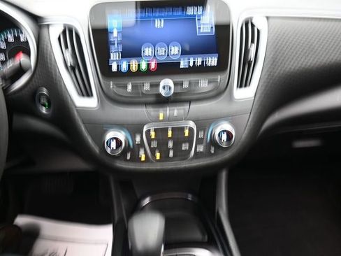 Used 2024 Chevrolet Malibu LT image 10