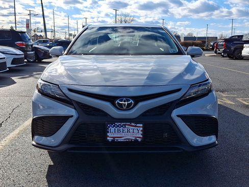 Used 2024 Toyota Camry SE image 2