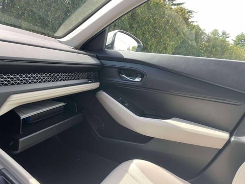 Certified 2024 Honda Accord LX image 34