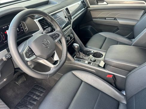 Used 2023 Volkswagen Atlas Cross Sport SEL AWD/4WD image 10