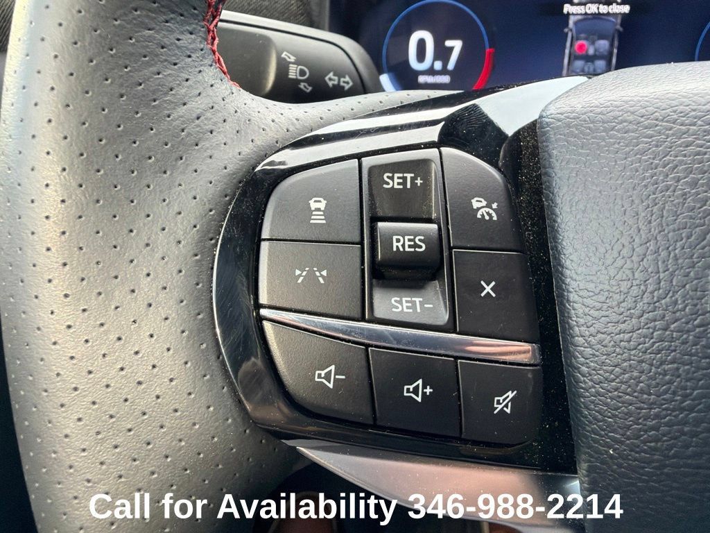 Used 2026 Ford Explorer ST-Line w/ ST-Line Street Pack RWD image 18